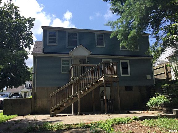 2nd image of 208 W Lewis St