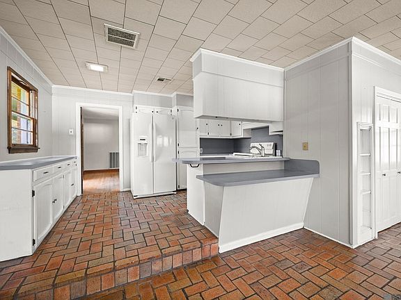 5th image of 8924 Gail Dr
