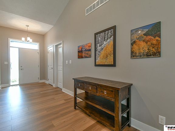 3rd image of 6301 Kelsey Ln