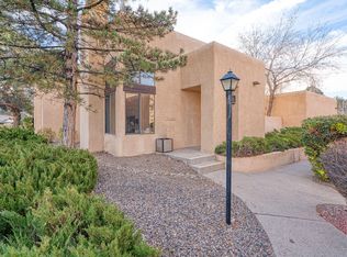 10277 Las Casitas Ct NE, Albuquerque, NM 87111