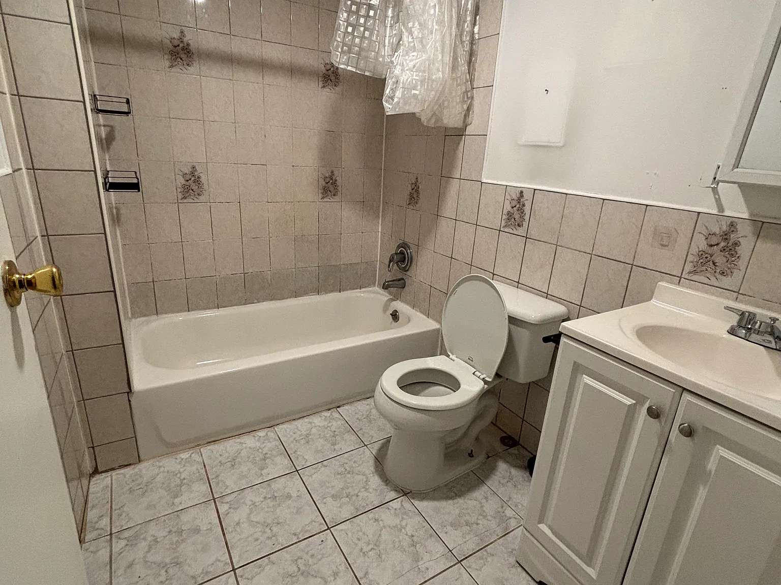 1 bed, 690 sqft, $2,200 — Photo 4