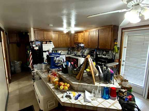 3rd image of 4305 NE 21st Ave APT 10