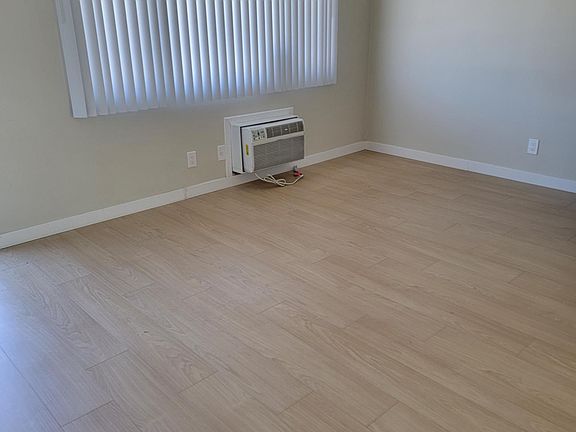 2nd image of 9201 Sepulveda Blvd #29