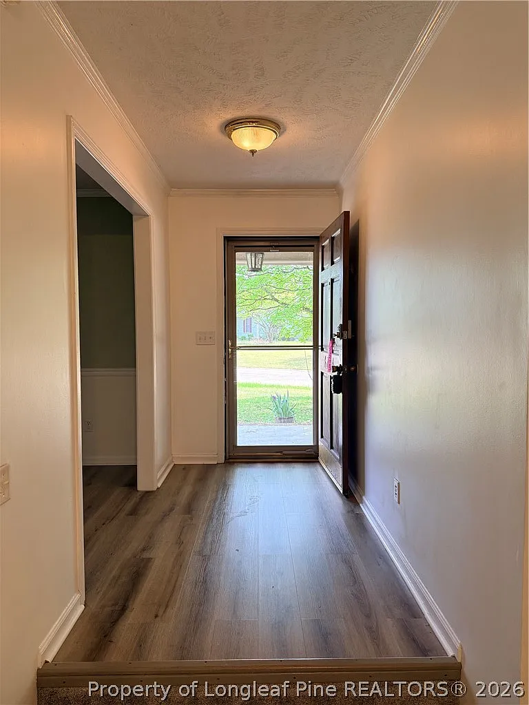 3 bed, 2.0 bath, 1345 sqft, $1,650 — Photo 3