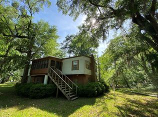 495 Dead River Rd, Uvalda, GA 30473