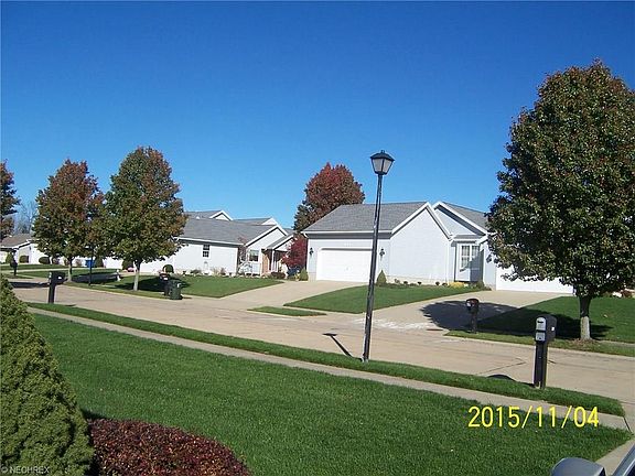 2nd image of 290 W Heatherwood Dr