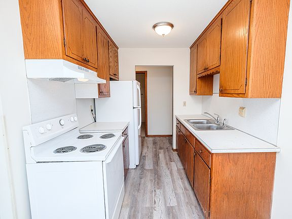 4th image of 3414 Minnehaha Ave APT 2