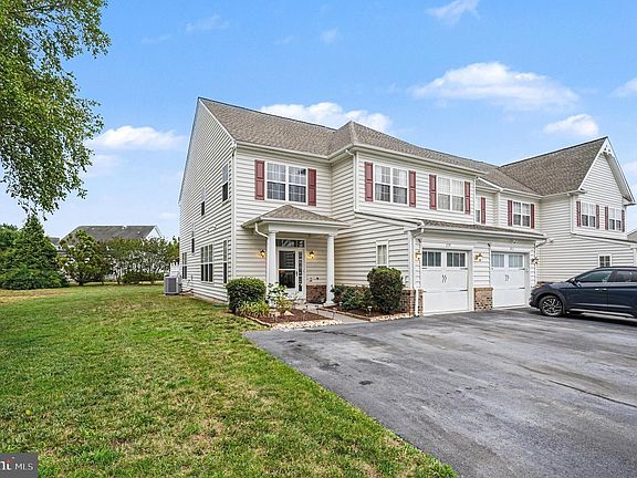 2nd image of 239 W Bourne Way