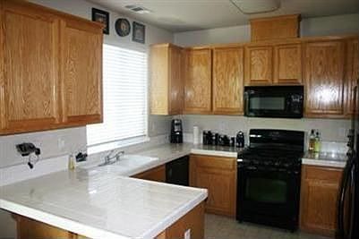 3rd image of 444 Hallman Ln