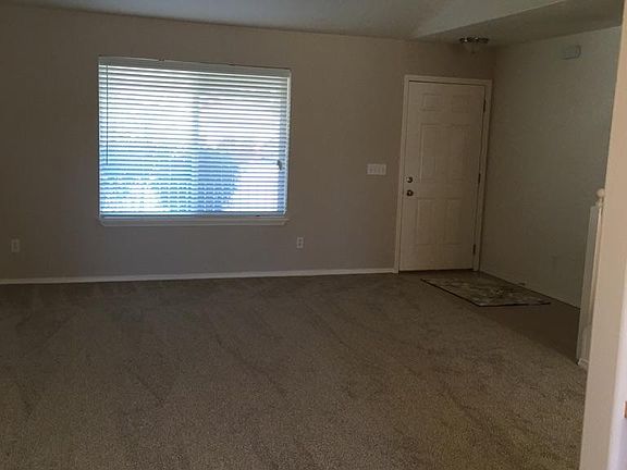 4th image of 1478 W Bering Ave