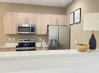 170 SE 7th Way, Pompano Beach, FL 33060