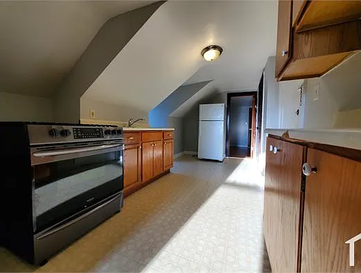 86 Garibaldi Ave #6 — Photo 4