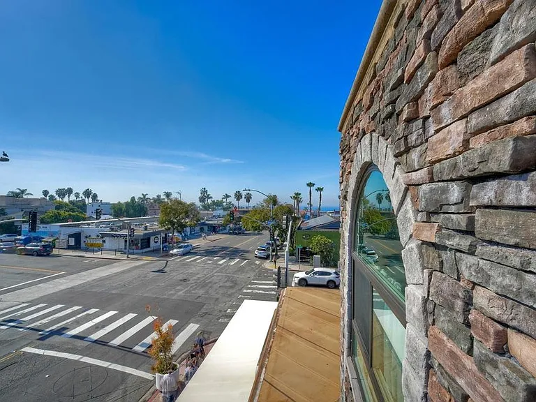 7509 Draper Ave — Photo 31