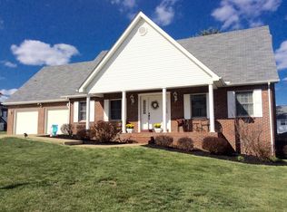 71 Shannon Dr, Hurricane, WV 25526