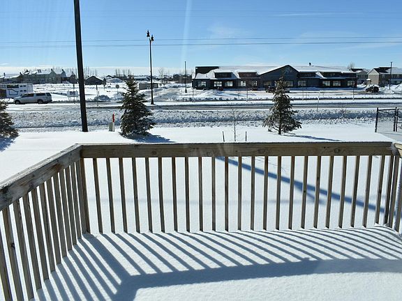 2nd image of 433 Foxtail Dr E