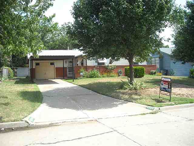 1st image of 4009 NW Lindy Ave