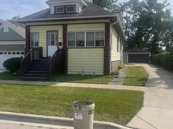 3913 Grove Ave, Brookfield, IL 60513