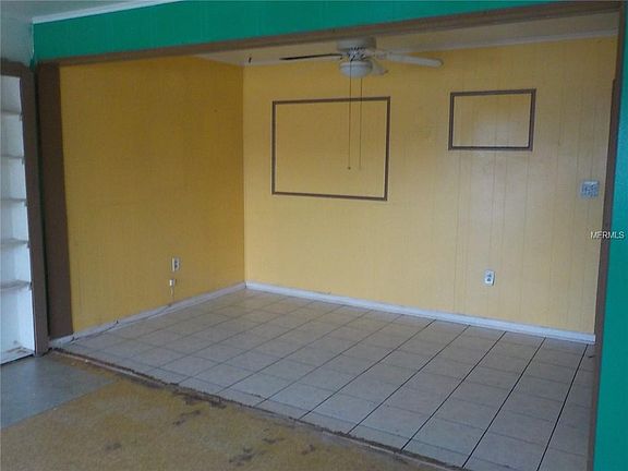 3rd image of 1120 Romano Ave