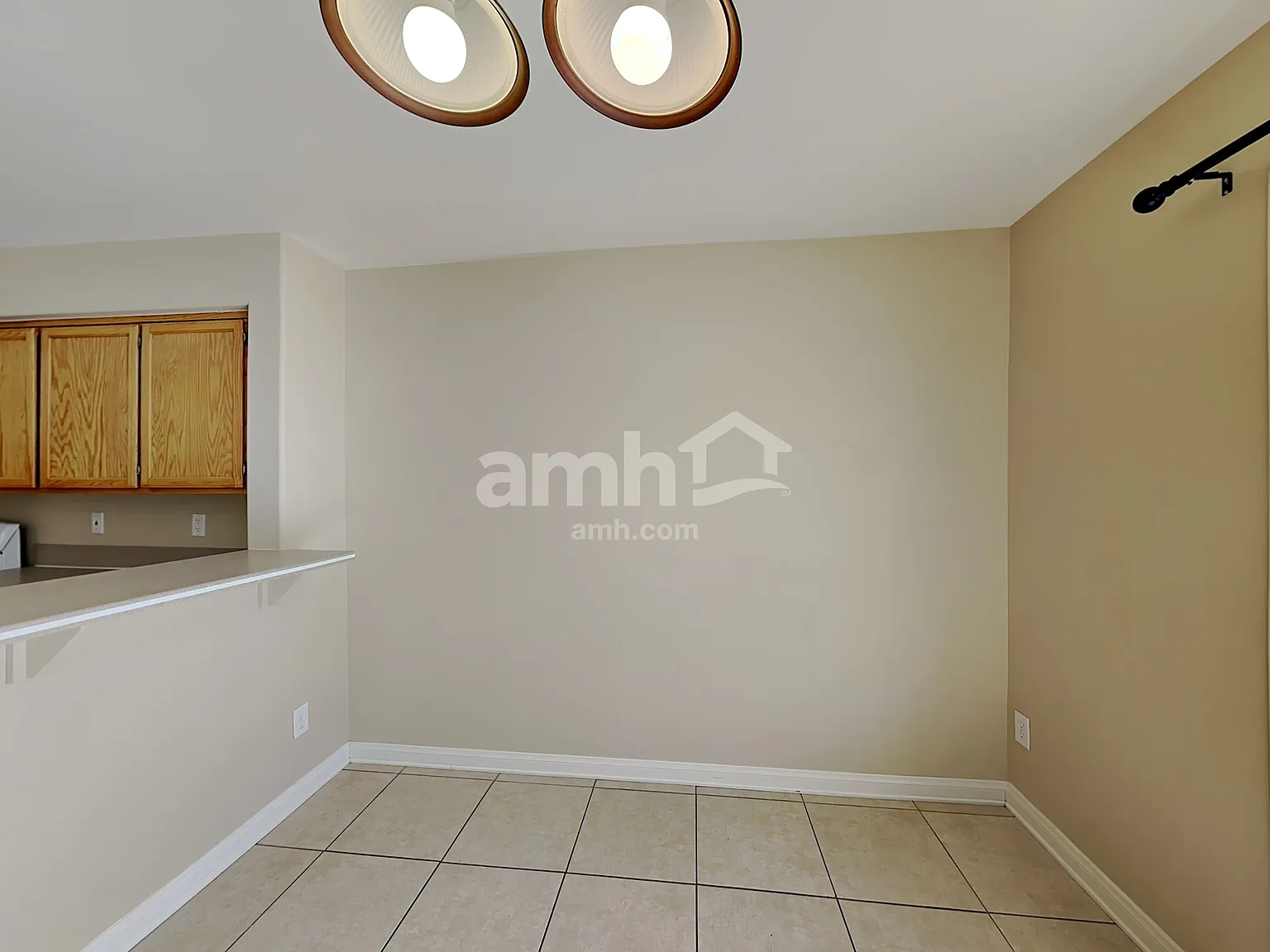3 bed, 2.0 bath, 1313 sqft, $2,035 — Photo 4