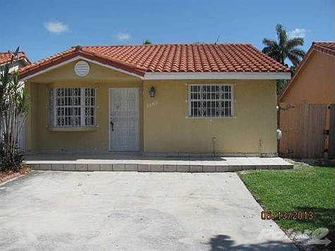 1st image of 8869 NW 113th St