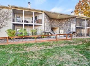2907 Park De Ville Pl, Columbia, MO 65203
