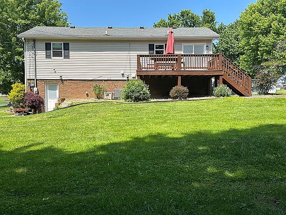2nd image of 111 Valley Dr