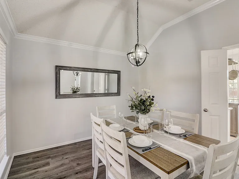 6302 Mount Vernon Dr — Photo 11