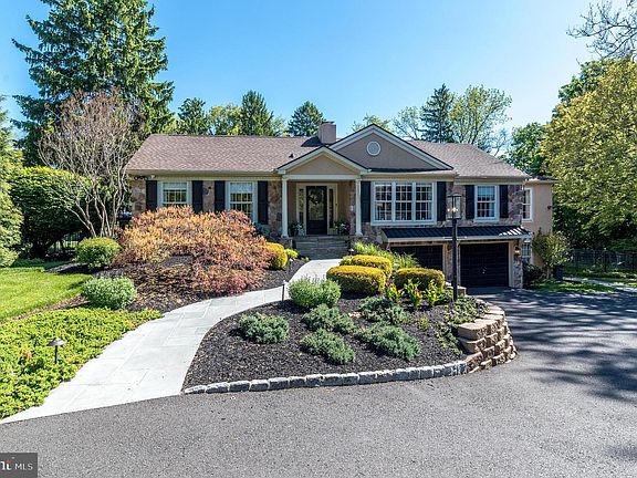 2nd image of 111 Tanyard Rd