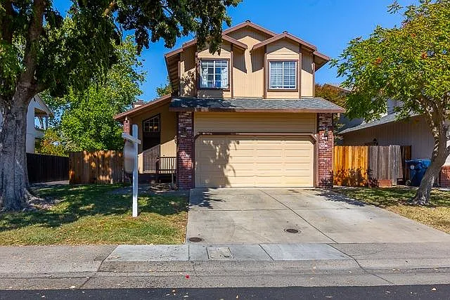 162 Creekside Cir photo 1