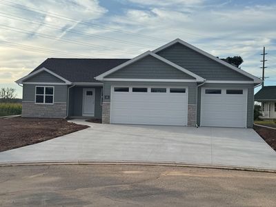 535 Dogwood Ct, New London, WI, 54961