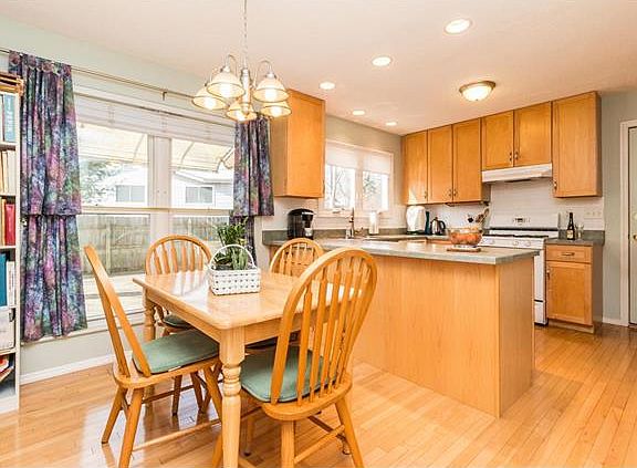 3rd image of 11950 Greenwalk Dr