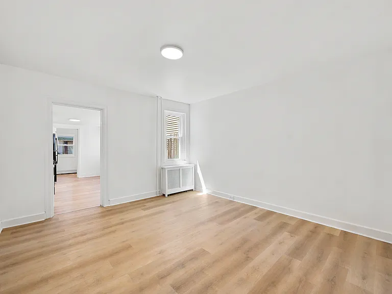 18 Coates St — Photo 3