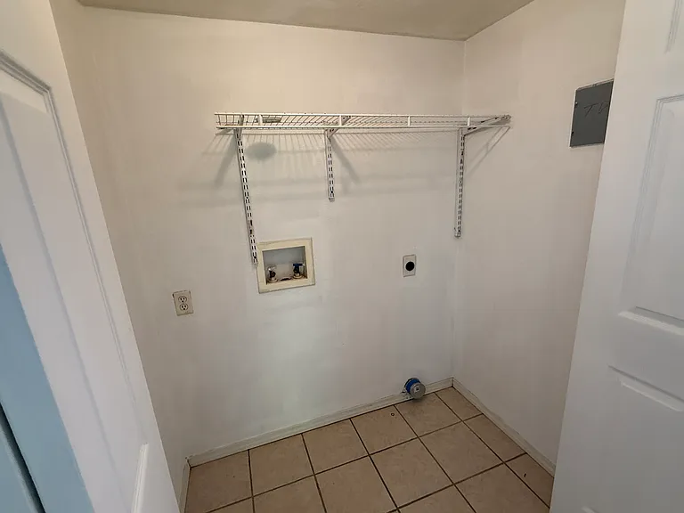 234 Adcock Rd #J — Photo 15