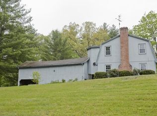 2 Fox Run Dr, Belchertown, MA 01007