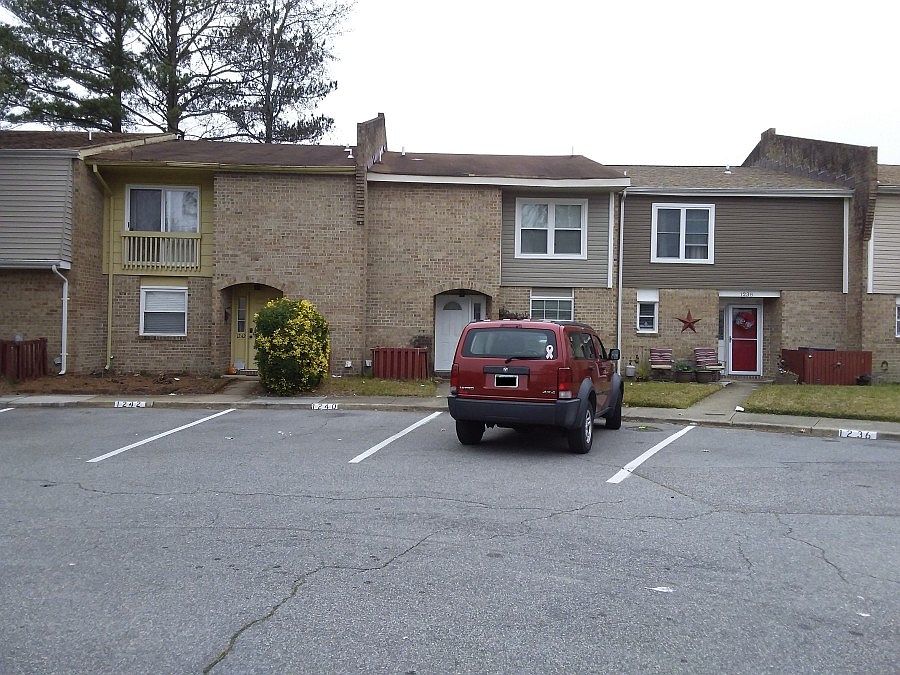 1st image of 1240 Glyndon Dr