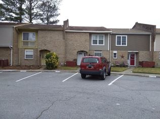 1240 Glyndon Dr, Virginia Beach, VA 23464