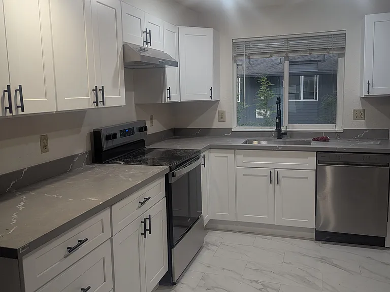 15409 42nd Ave S #A — Photo 6