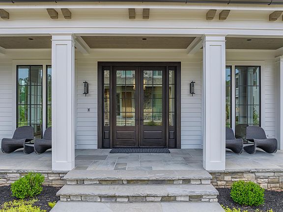 4th image of 1511 Richland Point