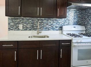 23-10 40th Ave, Long Island City, NY 11101