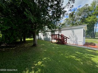 39 Cedar Hill Dr, Schroon Lake, NY 12870