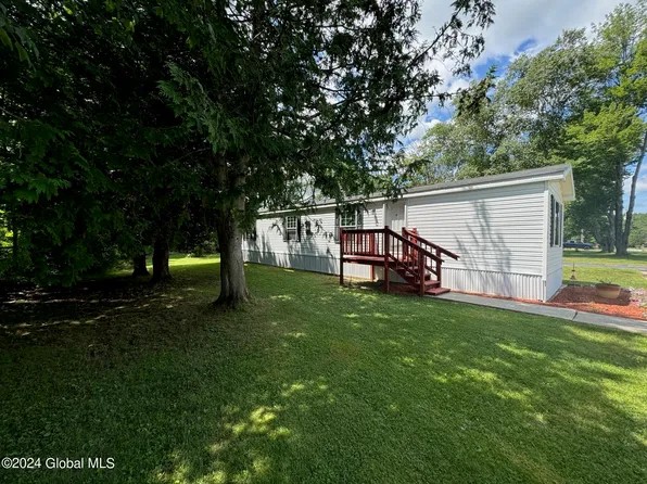39 Cedar Hill Drive, Schroon Lake, NY 12870