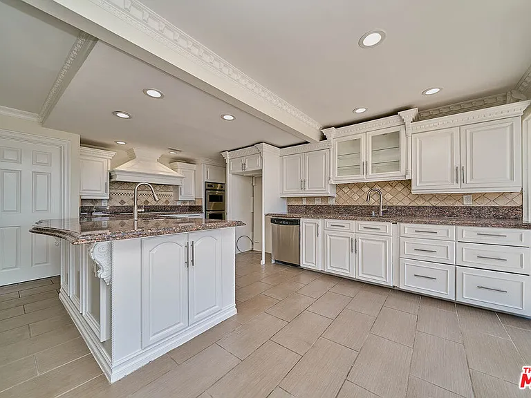 140 Mount Olive Dr — Photo 12