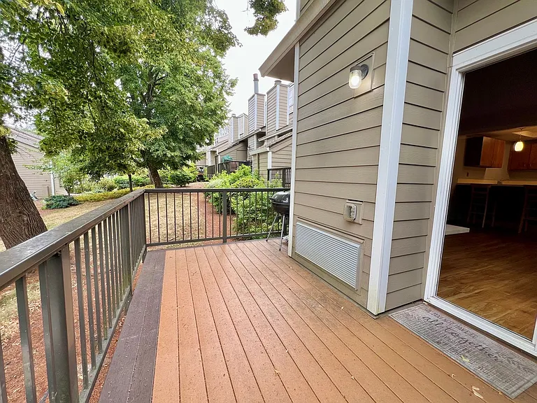 4656 SW Comus Pl — Photo 23
