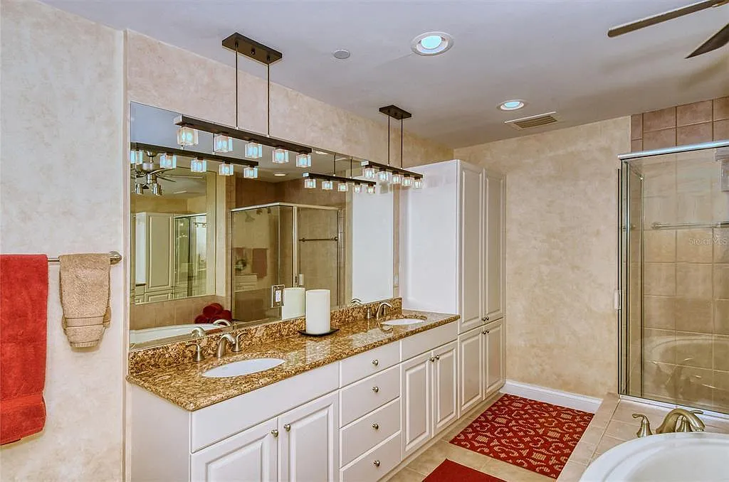 2 bed, 1666 sqft, $5,000 — Photo 3