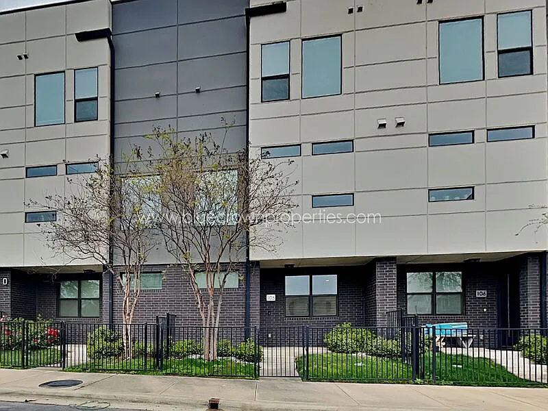 2 bed, 2.5 bath, 2046 sqft, $3,190 — Photo 1