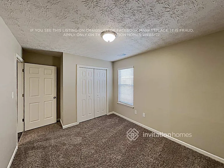 321 Saint Charles Ave — Photo 9