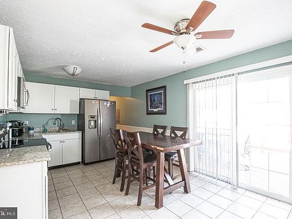 4th image of 218 Alta Vista Dr