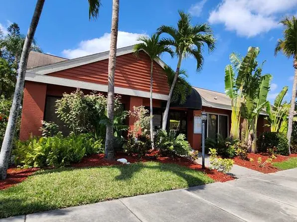 2845 Winkler Ave APT 317, Fort Myers, FL 33916