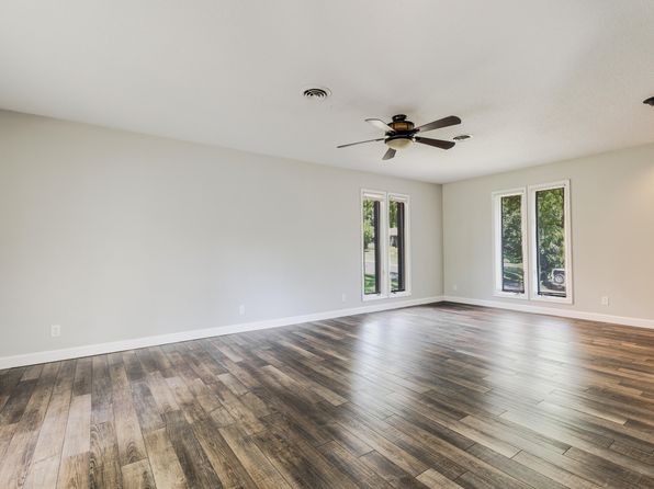 2400 Ridgefield Rd