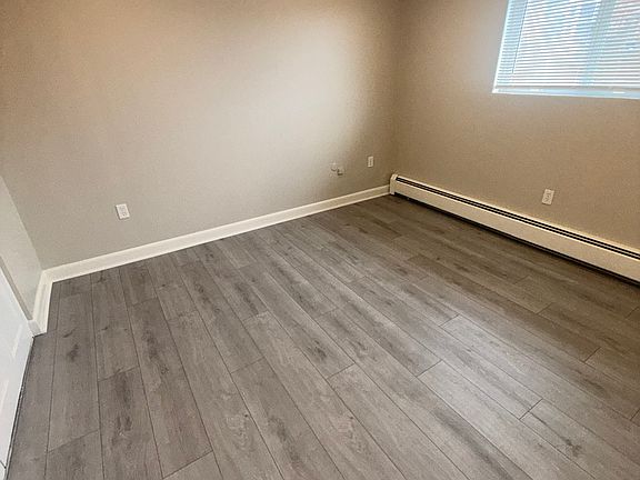 5th image of 33 South St APT 7